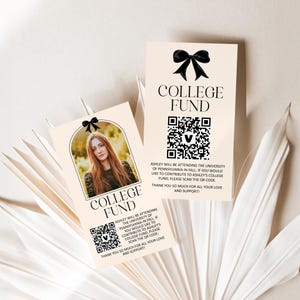 Modifiable Black Bow College Fund Carte QR Code de remise des diplômes Cadeau en argent Carte Venmo Coquette Modèle de carte d'insertion de remise des diplômes Corjl 0143