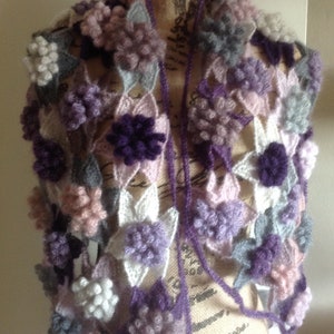 Floral Crochet Scarf, Hand-crocheted Stole, Irish Crochet, Flower Crochet, Scarf, Ladies Shawl, Romantic Touch, Perfect Accessory