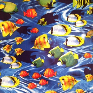 Life&#39;s a Beach Ocean Fish 100% Cotton Fabric #285