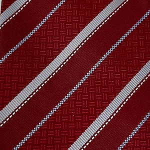 Giorgio Armani Red & Gray Striped Silk Tie – Made in Italy, Classic Men&#39;s Necktie