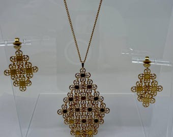 Vintage Sarah Coventry Necklace Earrings Set Gold Tone Filigree Pendant Clip Earrings Signed