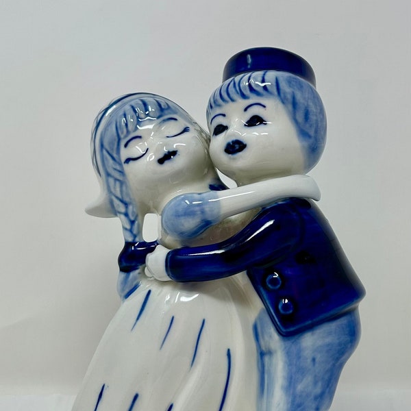 vintage Delft #107 boy girl hugging figurine Holland blue white ceramic pottery porcelain