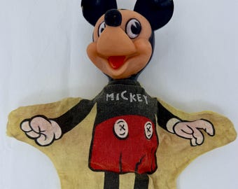 Vintage Musse Pigg handdocka – Walt Disney-figur – 1950-talet – Gummihuvud och tygkropp – Disneyana-samlarleksak
