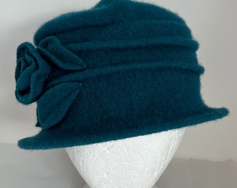 Vintage Wool Hat Teal Bucket Pleated Flower Flower Cloche Blue