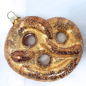 Old World Christmas OWC pretzel ornament food Christmas glass