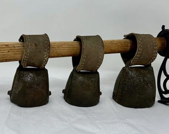ファッションベル　カウベル ヴィンテージアンティークブロンズカウベル3個（レザーバンド付き