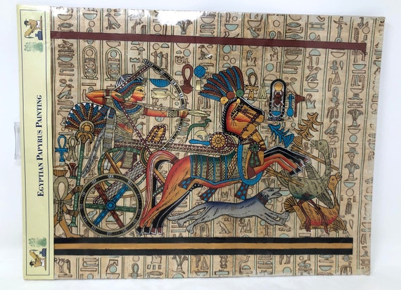 古代エジプト風 戦闘シーン アート. パピルス エジプトのパピルス画、戦車、手描き、犬のアート、馬、戦士
