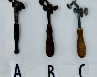 ヴィンテージ A. スティルマン特許取得 1848年製 鋸セット – 旋盤加工された木製ハンドルを備えたアンティークハンドツール – 希少な木工品コレクターズアイテム