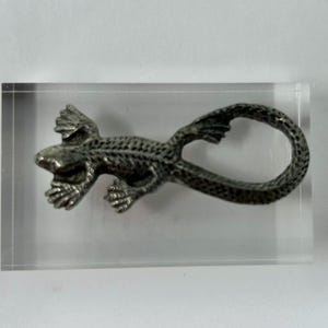 Vintage Barke USA tinnen gekko hagedis beeldje – pin broche reptiel decor voor verzamelaars
