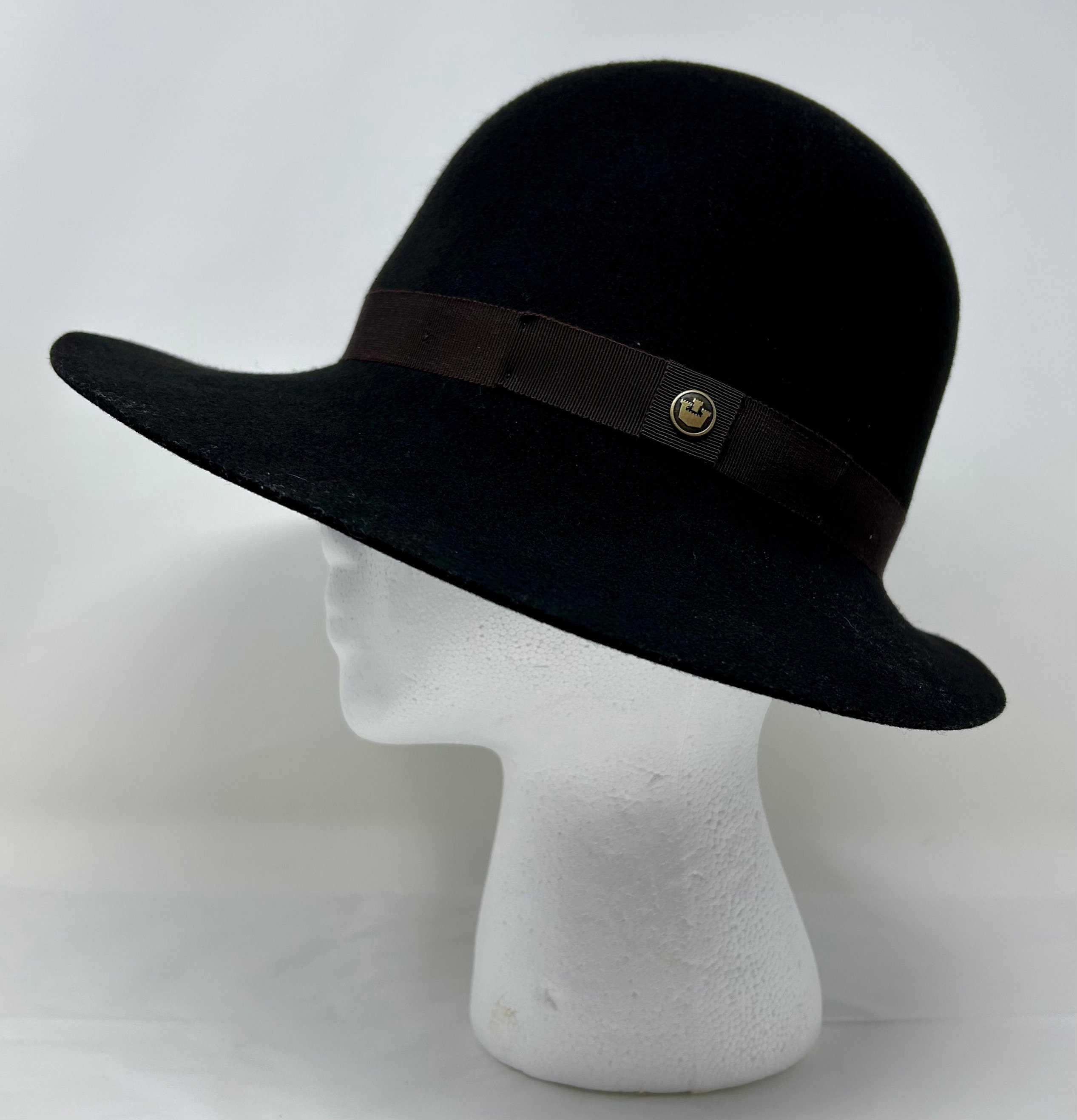 Goorin Bros. Hat, boho chic, Size Small Goorin Bros Tan Canvas Bucket Hat | Wide Brim Travel Style main image 4