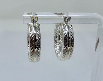 Dyadema Italy Silver Tone Hoop Earrings Bronze Hinged Hoops Textured Italian Jewelry