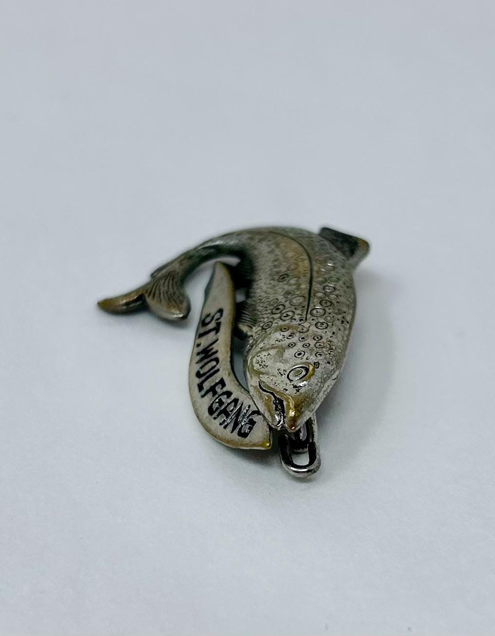 Épingle à Revers Ronde émaillée Vintage St Wolfgang Autriche - Collection