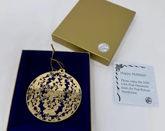 Vintage 2009 USA Pears Christmas Ornament Pear Bureau Northwest Partridge in a Pear Tree Gold Blue Original Box