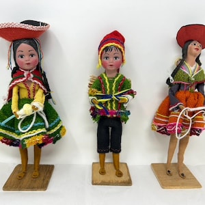 Vintage set of 3 Peru Peruvian handmade folk art doll thread yarn dolls clay alpaca wool embroidered hat