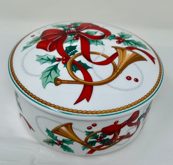 Mikasa bone china holiday Christmas box round hor… - image 1