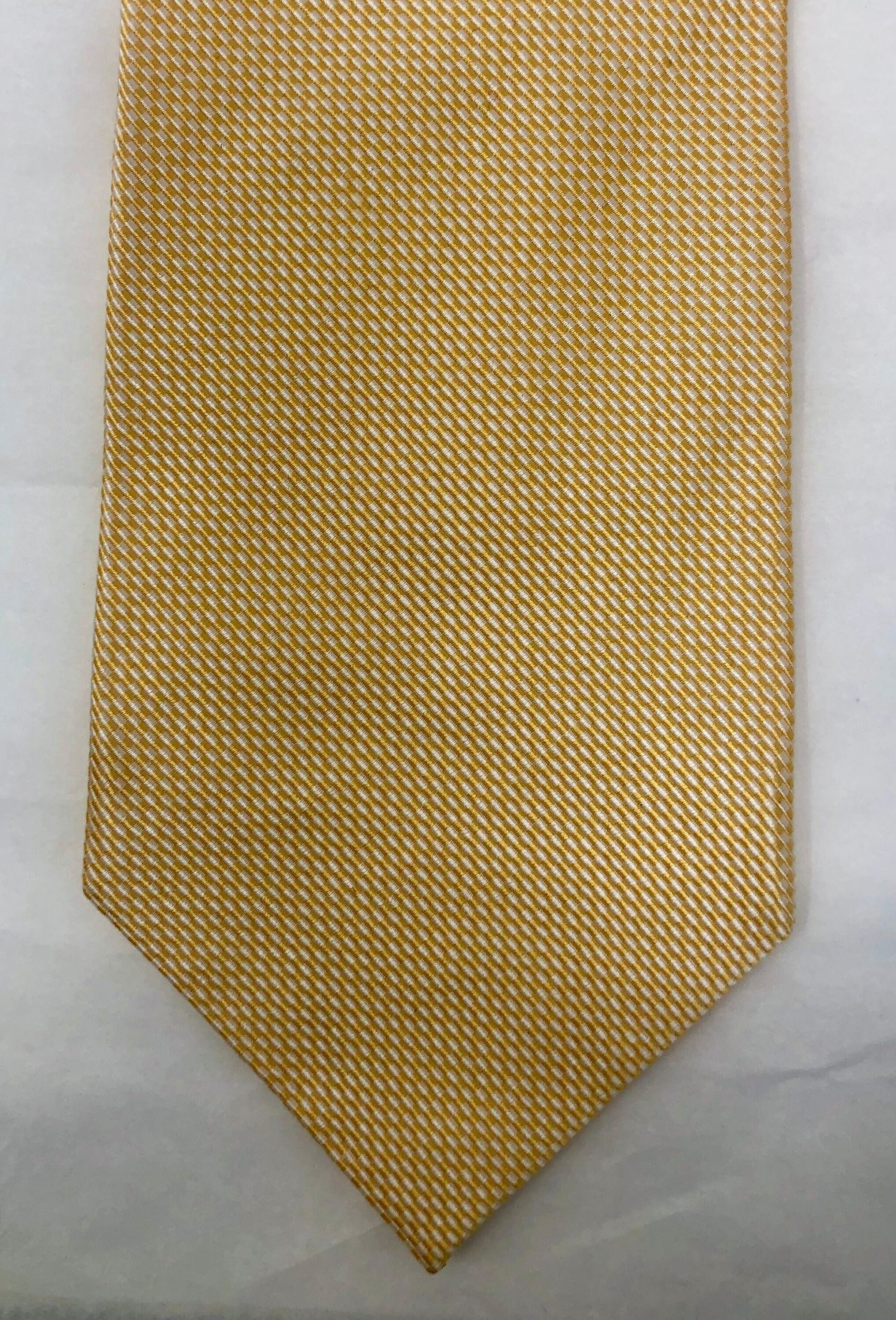 Brooks Brothers Makers 100% silk yellow tie necktie
