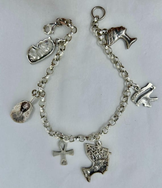 スターリングシルバー925製エジプトリバイバルチャームブレスレット