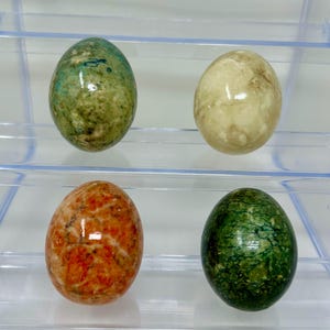 Vintage Italian Alabaster Stone Egg – Polished Decorative Marble Egg – Sold Separately – Made in Italy by Action