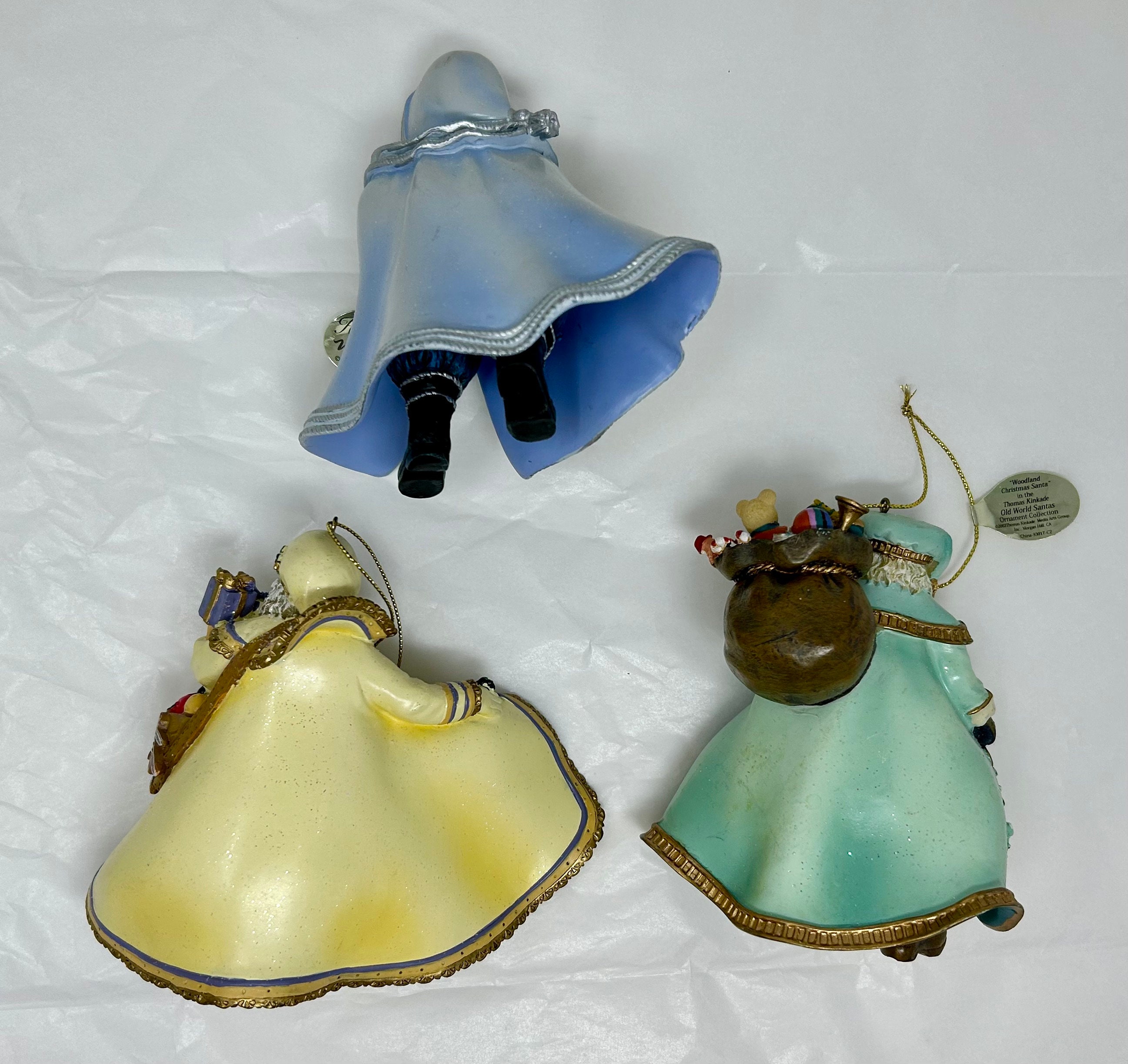Set of 3 Thomas Kinkade Old World Santa Ornaments – Snowfall Set of 3 Thomas Kinkade Old World Santa Ornaments – Snowfall