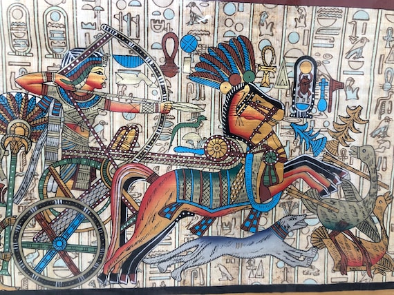 古代エジプト風 戦闘シーン アート. パピルス エジプトのパピルス画、戦車、手描き、犬のアート、馬、戦士