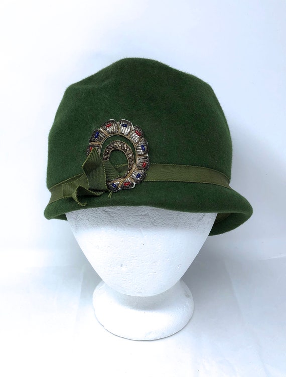 vintage felt Glenover hat apple green  embroidered