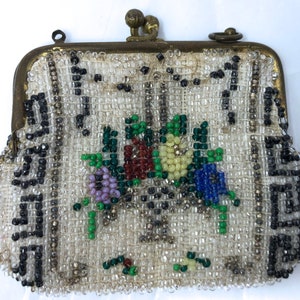 vintage antique 20's glass eaded miniture coin purse flowers floral