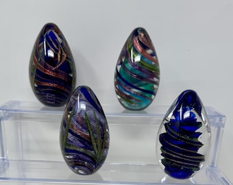 Set of 4 Signed Rivard Art Glass Paperweights – Swirled Teardrop Design, Cobalt Blue, Green, Gold, Purple – Handcrafted Modern Studio Glass