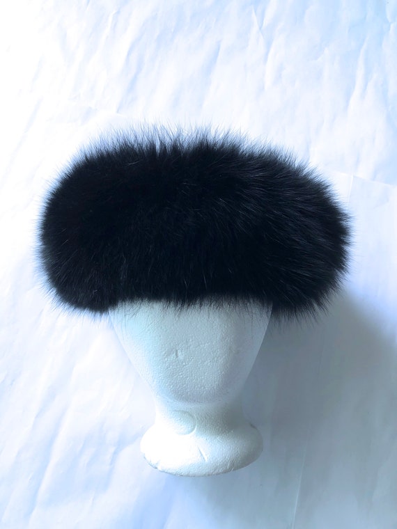 Mint Saks 5th Avenue Fox Fur headband ski resort