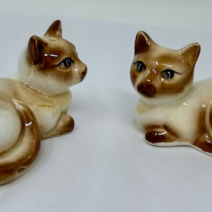 set vintage siamese cat salt pepper shakers