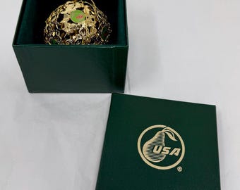 USA Pears Christmas Ornament Gold Filigree Pear Fruit Advertising Collectible Original Box