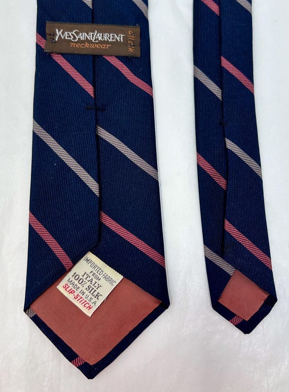 Vintage YSL Yves Saint Laurent Skinny Tie – 100% Silk Navy Salmon