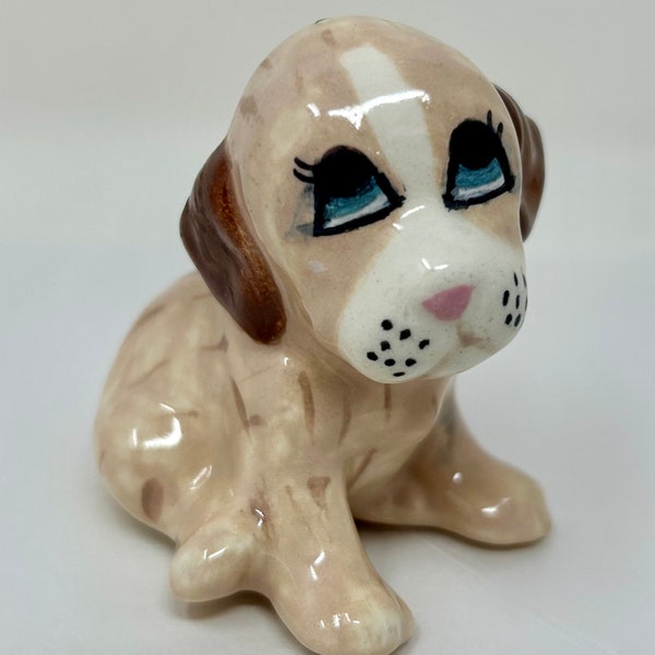 vintage porcelain dog figurine Bassett Hound dig brown big eyes eyelashes