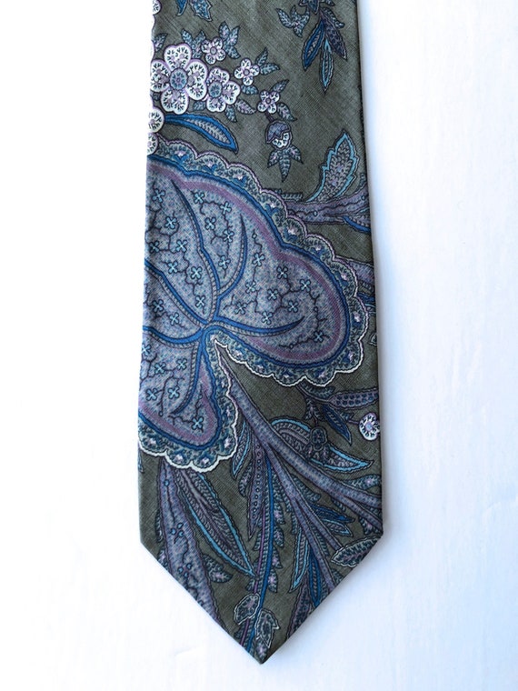 mint Giorgio Armani silk tie necktie