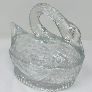 Vintage Pressglas Swan Covered Kompott - Trinketbox aus klarem Depressionsglas mit Deckel - 6 &quot;Ostern Candy Dish