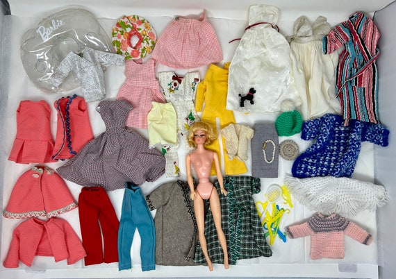 Vintage Barbie Doll and Clothing Lot Clothes Sweaters Knit Suit Dress Pants  Skirt -  Norway