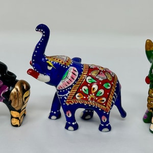 Colorful Folk Art Animal Figurines – Pucara Bull Peru & Meenakari Elephant – Boho Ceramic/Resin Statues – Bohemian Home Decor Set