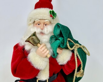 Rock and Roll Hip Swinging Santa. Sings Santa Clause is Coming to