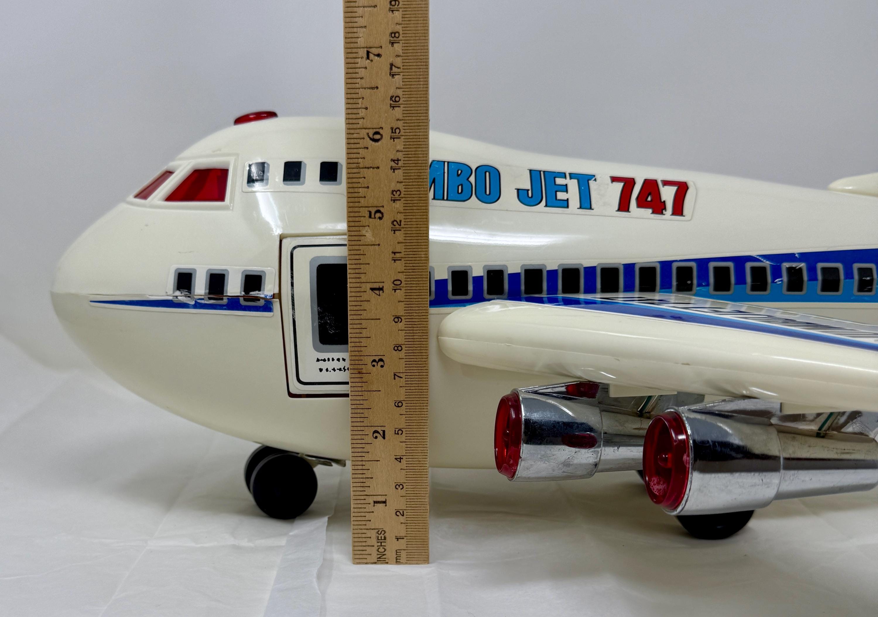 Vintage Jumbo Jet 747 Toy Airplane CS-747 W Box 1988 Taiwan for