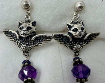 Pendientes vintage de gato alado de plata de ley con cristales morados, pendientes colgantes de fantasía de gato, joyería gótica