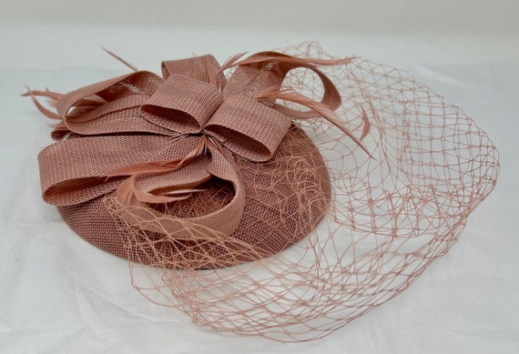 crescent mauve hat net pink Juliet veil fascinato… - image 2