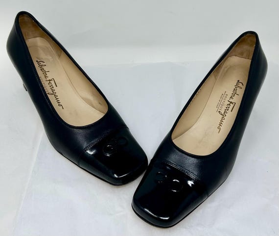 【vintage】Salvatore Ferragamo カシミヤ混チェスター黒 Vintage 1950s Salvatore Ferragamo Pumps Mid Century Greta