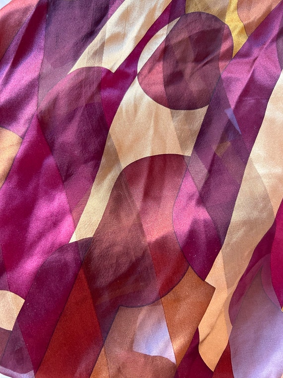 Foulard Carré Oscar De La Renta En Soie 20x20" - Motif Fleurs Et Géométrique, Couleur Orange Brûlé, Occasion Excellent état