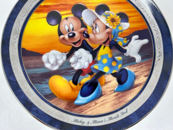 Vintage Walt Disney Disneyland Limited Ed. Plate Mickey Mouse and