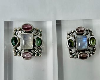 Kolczyki ze srebra próby 925 – Tęczowy kamień księżycowy i klaster turmalinu – styl boho modernistyczny