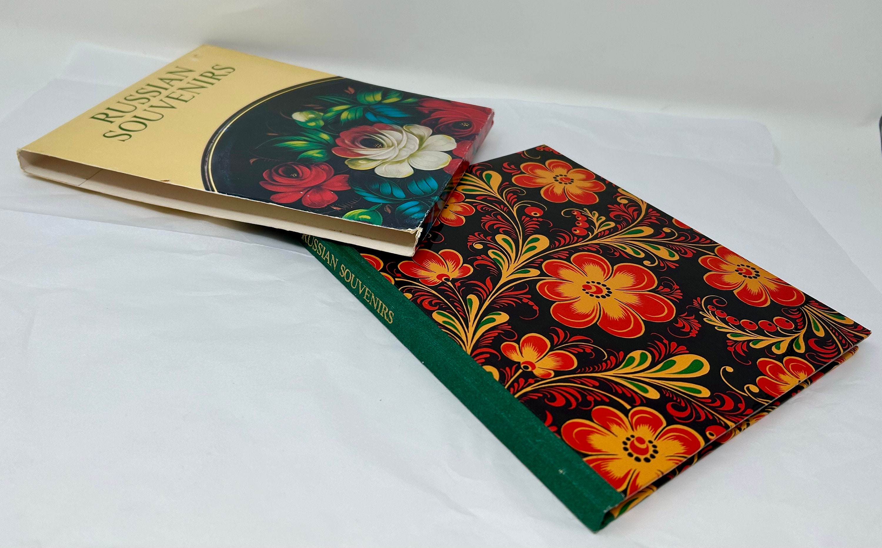 1978 Russian Souvenirs Book Aurora Art Publishers Leningrad