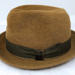 Dobbs fur felt fedora hat 7 caramel brown wide band Game Bird