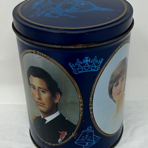 vintage Princess Diana Prince Charles wedding tin St, Paul&#39;s Cathedral