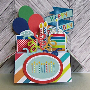 Cartão pop-up infantil, cartão de feliz aniversário, cartão em uma caixa, cartão de felicitações feito à mão, balões e bolo, cartões de felicitações, cartão para menino ou menina