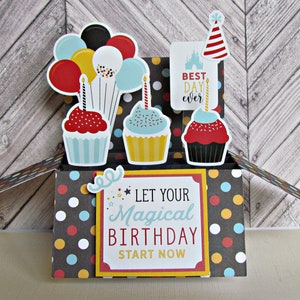 Tarjeta emergente, tarjeta de feliz cumpleaños, tarjeta en una caja, tarjeta de felicitación hecha a mano, globos y cupcakes, tarjetas de felicitación, tarjeta de niño o niña