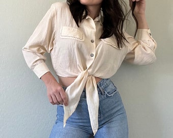 Vintage Collared Buttoned Cropped Blouse